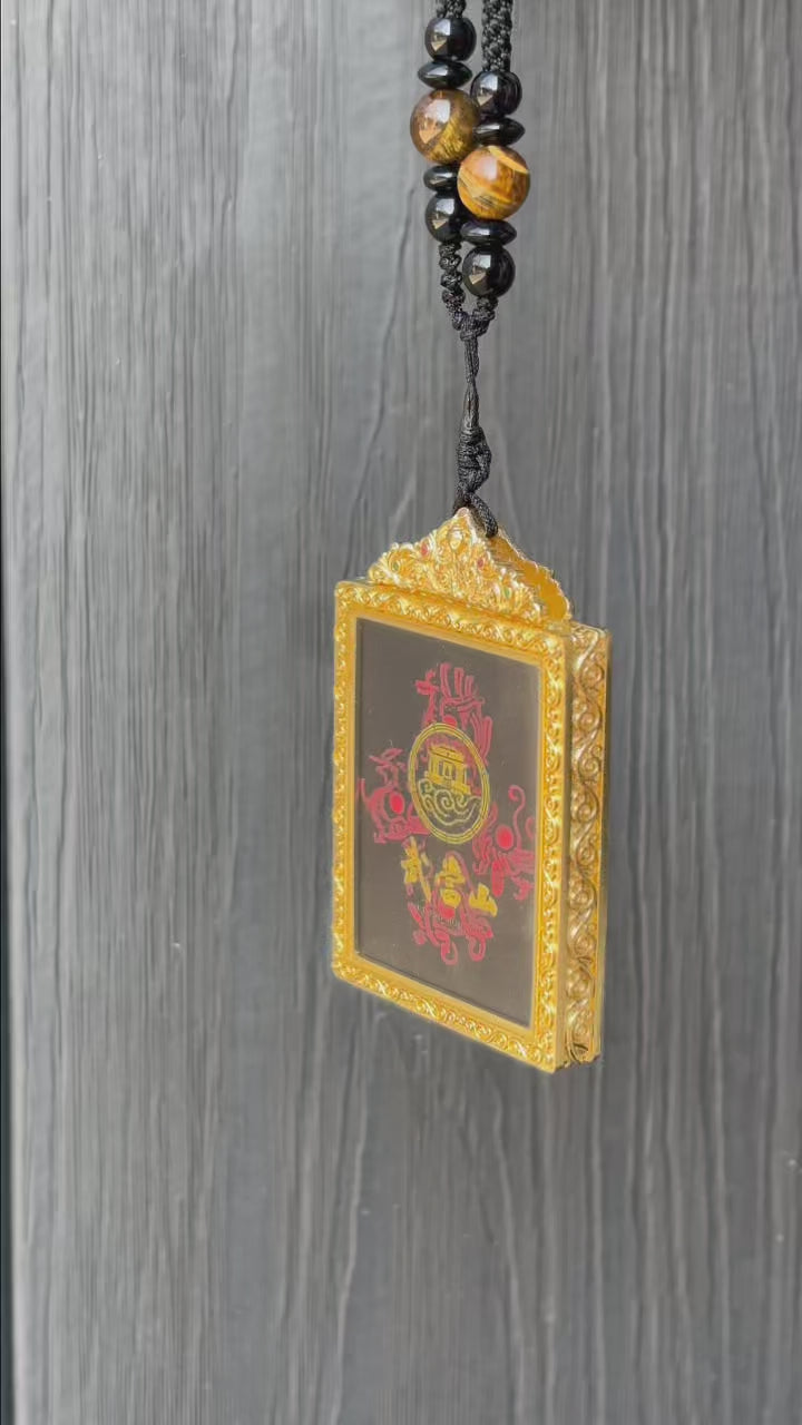 Taoist official’s blessing